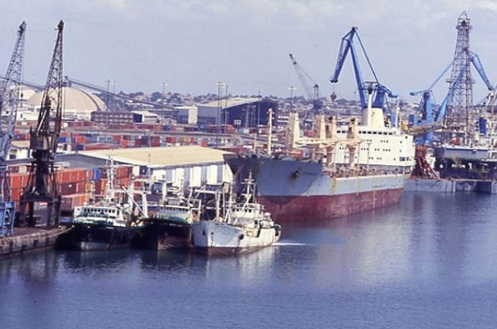 tema-port-harbour1