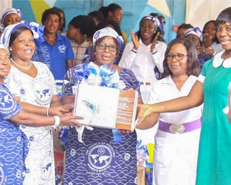 Women’s Ministry Donates To Adabraka Polyclinic web