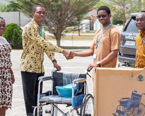 Kaneshie Area Donates 2 Wheelchairs To MPWDs web