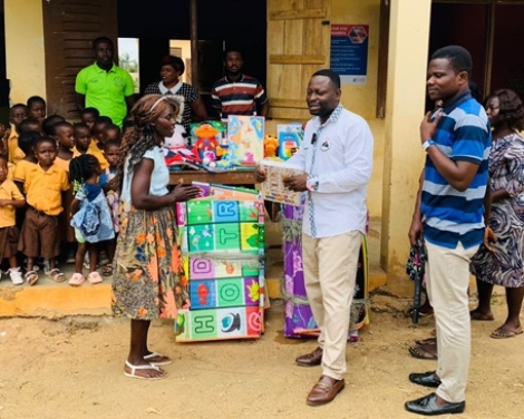 Otsenkorang District Children’s Ministry, TL Kids Foundation Donate To Otsenkorang School web