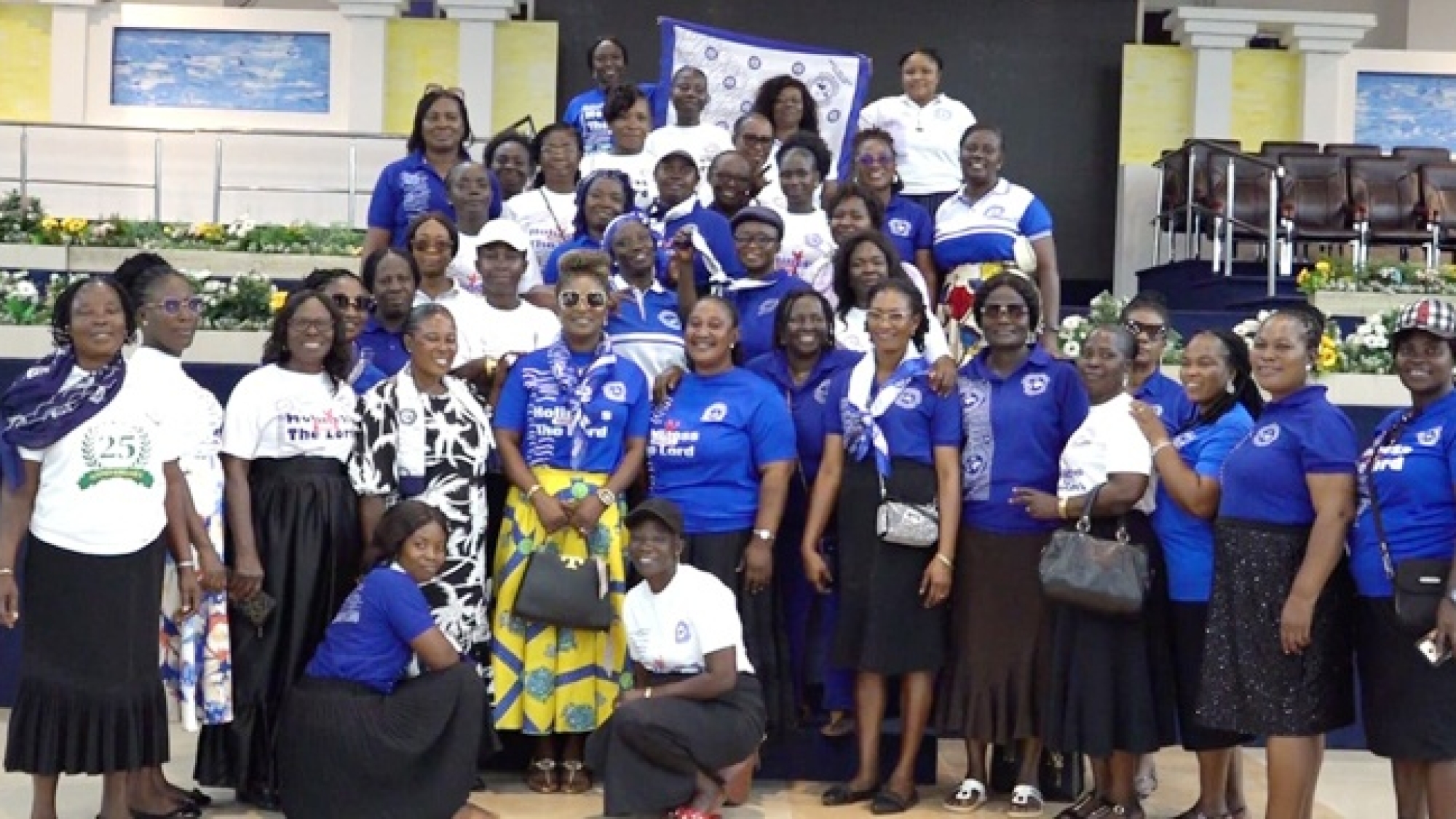 OLD TAFO AREA WOMEN’S MINISTRY VISITS HEAD OFFICE web