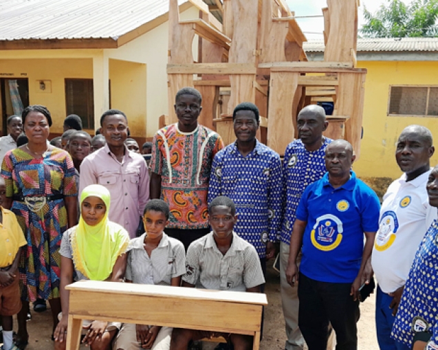 Downtown-Ofaakor Area PEMEM, SOM Donate 20 Dual Desks To Schoolsweb