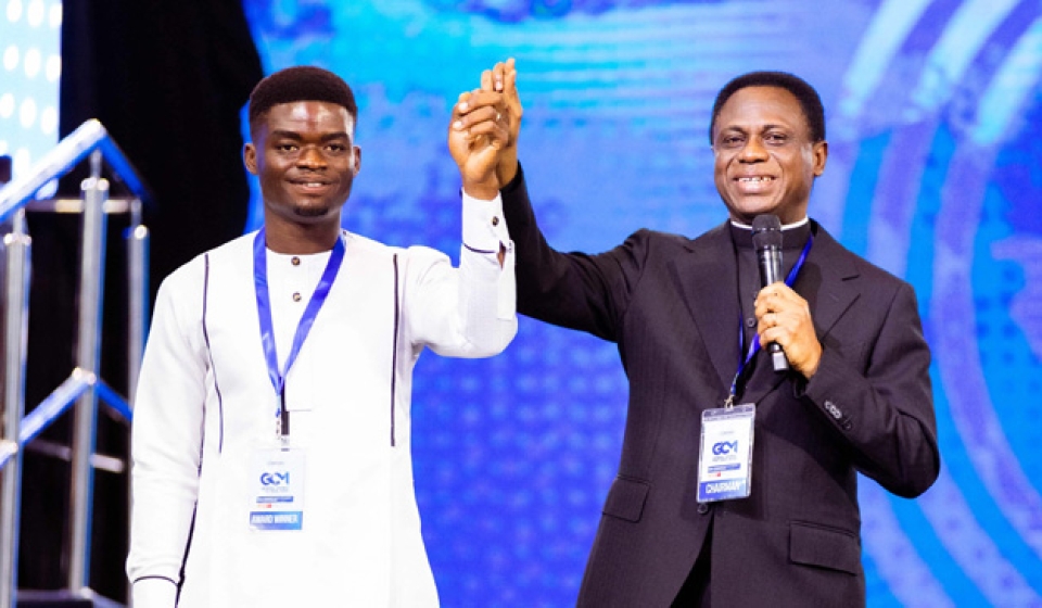 ELDER GODSON BOATENG WINS OVER 1000 SOULS IN A SINGLE YEAR web