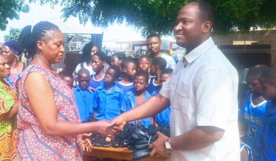 Lamashegu District Schools Outreach Ministry Blesses School Pupils With New Shoes web