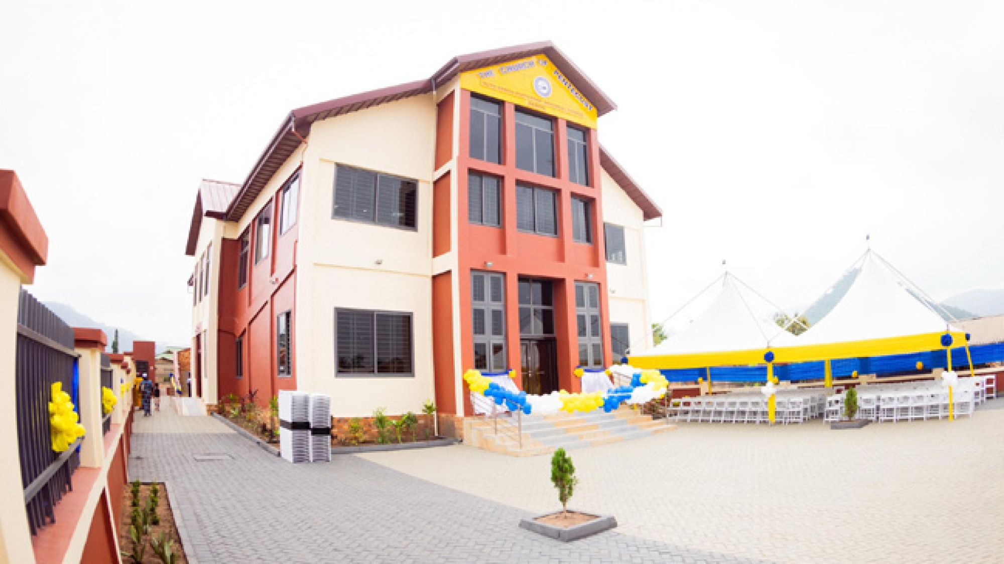 Late Deaconess Boatemaa’s Family Donates Ultra-Modern Church Building To Sekyere Assembly pn