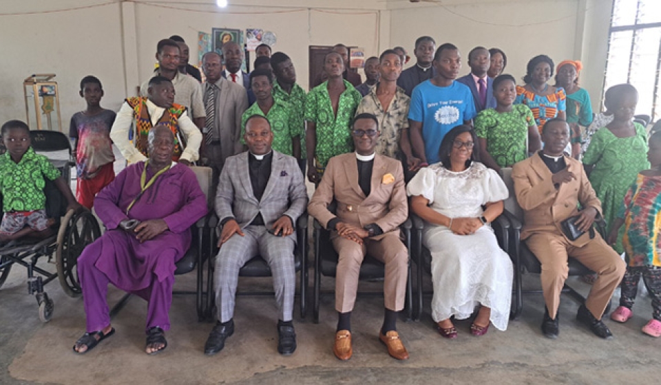 APOSTLE EDZII DAVIDSON BIDS FAREWELL TO OFFINSO MPWDs AND CHIEF IMAM web