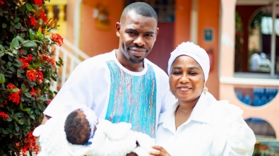 Couple Welcomes Child After Ten Years of Marriage web