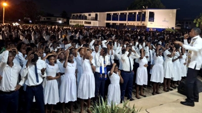 SOUTH LA WORSHIP CENTRE YOUTH MINISTRY WINS 56 SOULS AT LABONE SHS OUTREACH web