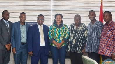 Tema Area Head Pays Courtesy Call On Tema Mayor web