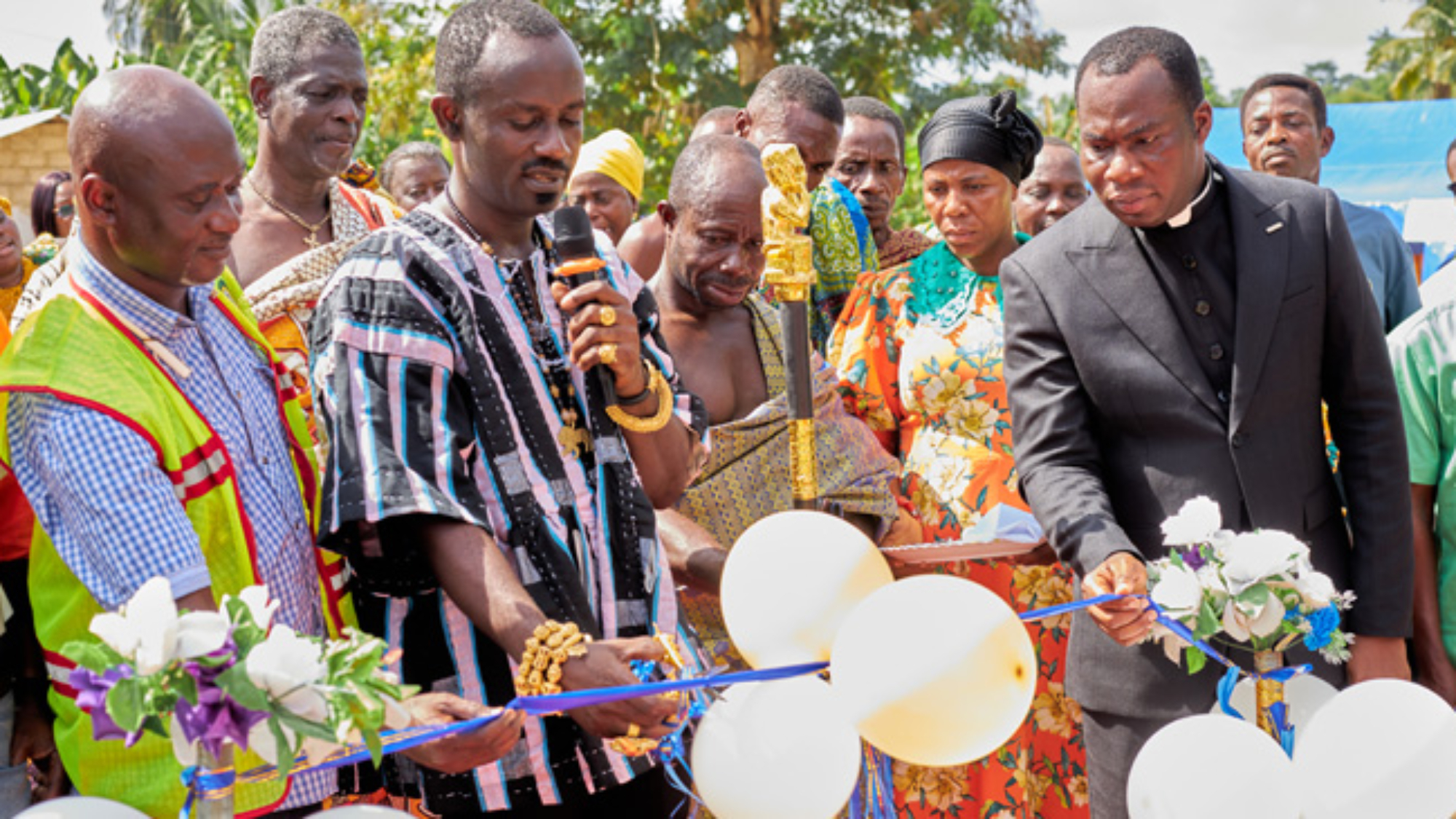 Pastor Quaicoe and Family Donate Toilet Facility to Wassa Senchem Community WEB.jpg