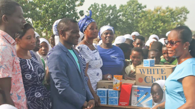 SOM Extends Educational Support To Santrokofi Schools web.jpg
