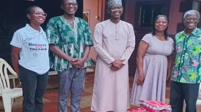 TOSM Donates To Community 25 Muslims web