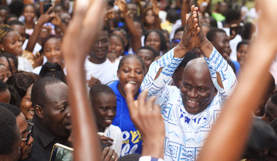 Apostle Mike Etrue Engages 1,728 Koforidua Area Youth In “Prayer In The Park” web.jpg