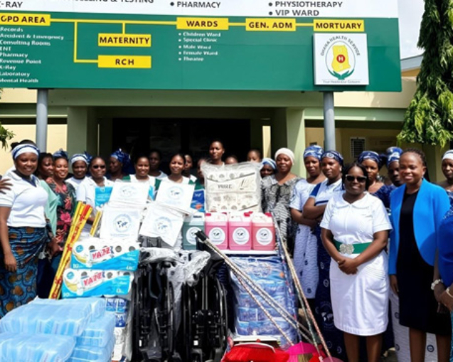 Ayigya District Donates Desks to Support Local School-1 web