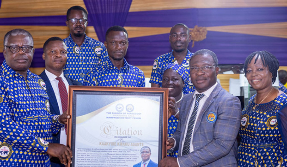 Mamprobi PEMEM Honours Elder Kaakyire Asante For Dedicated Service web.jpg
