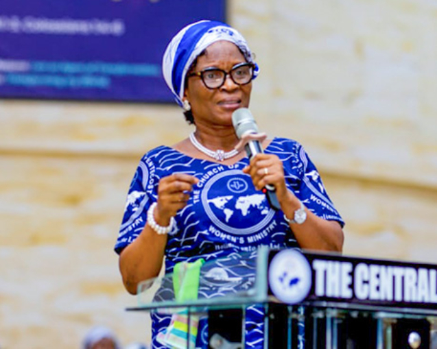 Koforidua Women’s Ministry Honours Mrs Ernestina Etrue web.jpg